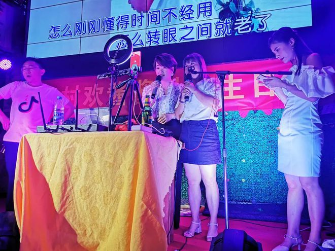 短道速滑世界杯比赛视频央视网_短道速滑世界杯直播在线观看_短道速滑世界杯官网