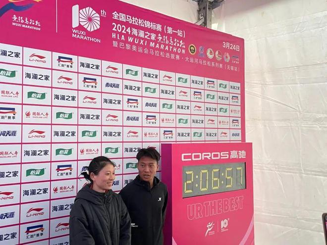 欧洲足球锦标赛回顾：经典比赛集锦与复盘，历代巨星辉煌瞬间回味