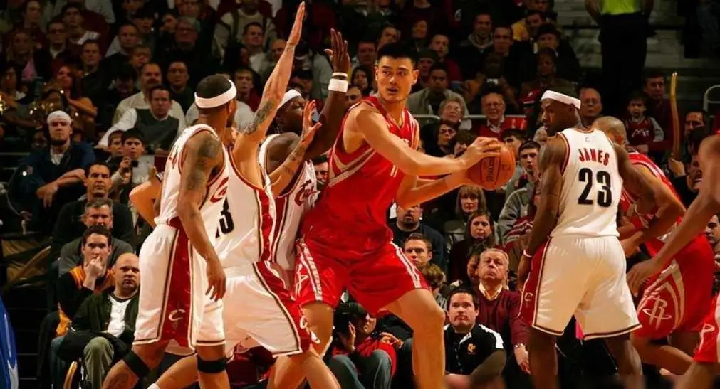 篮球迷的 NBA 直播故事：激情、热血与深度解读的交织